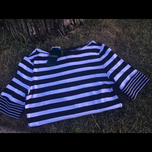 Spring/Fall Season Blouse - Picture 2 of 3